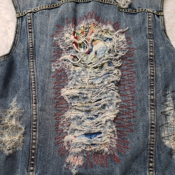 𝅺X-RAY Denim Vest - Picture 6 of 6